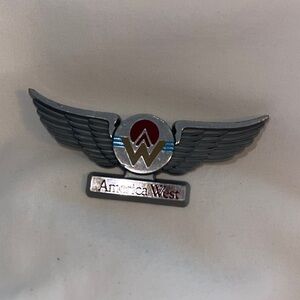 American West Airlines Junior Pilot Flight Attendant Wings Plastic Pin B…